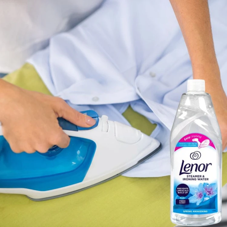Lenor Woda do żelazka Spring Awakening Wiosenne Przebudzenie 1L UK